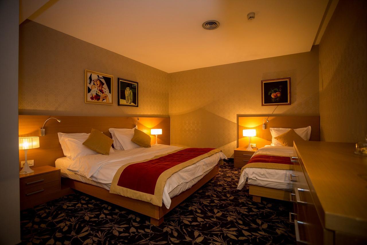 Hotel Colosseo & Spa Shkoder Luaran gambar